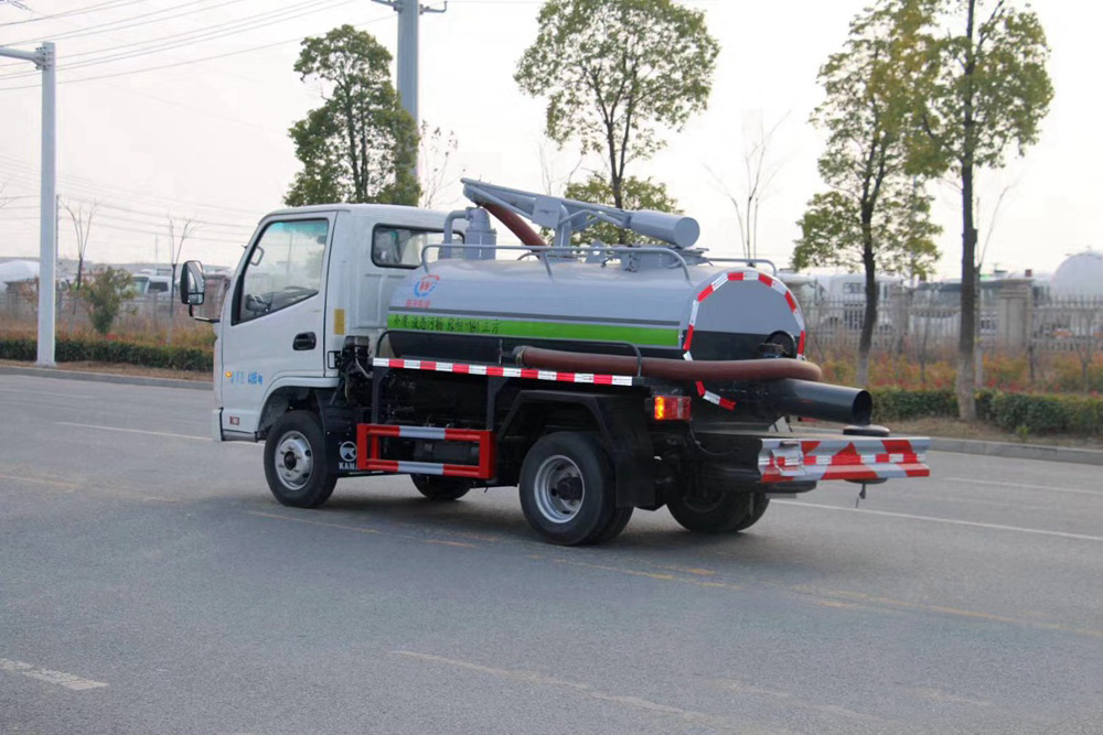 国六凯马 吸粪车