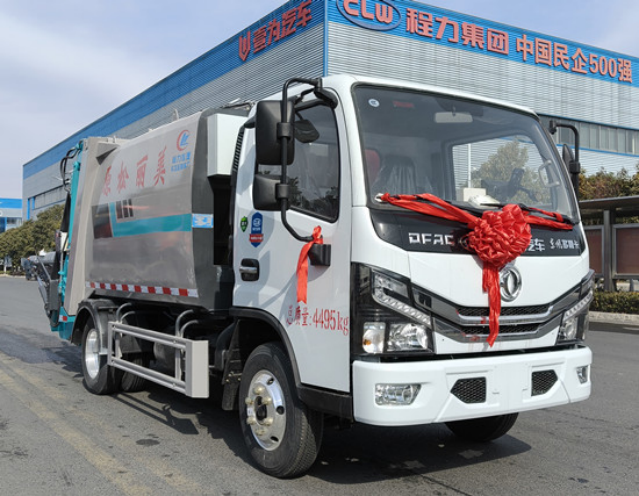 多利卡蓝牌6方压缩垃圾车-全柴132马力